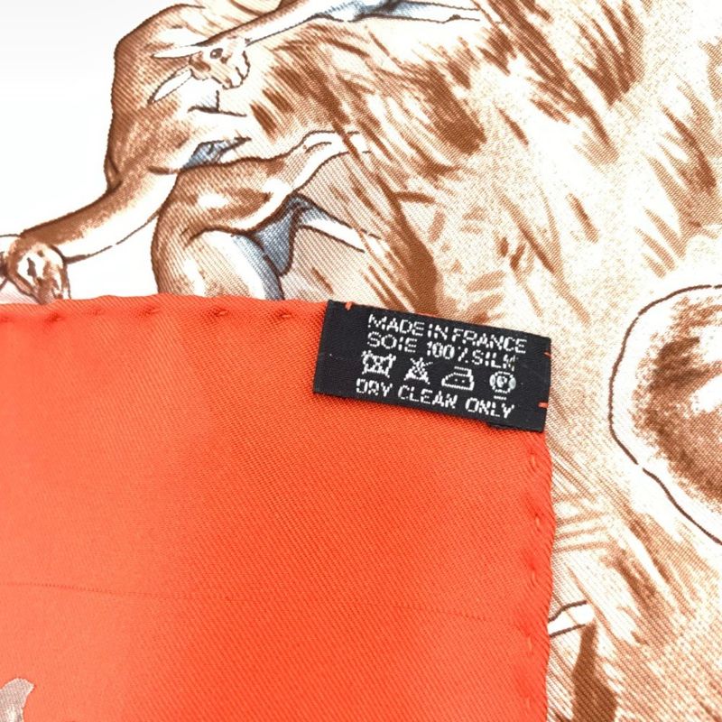 Hermes LA Treve DE LEAU Water Truce Carre 90 Scarf Large Tiger Taiga Animal