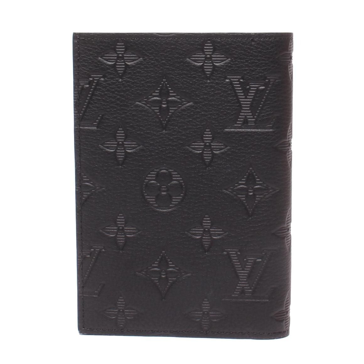 Louis Vuitton Passport Cover Couverture NM Monogram — view 2