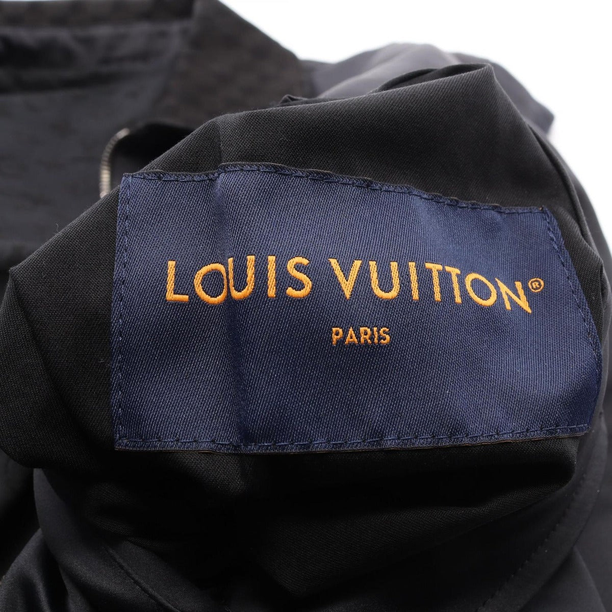 Louis Vuitton Monogram Chic Jacket Sai — view 4