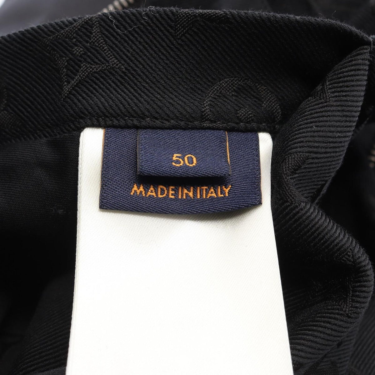 Louis Vuitton Monogram Chic Jacket Sai — view 7
