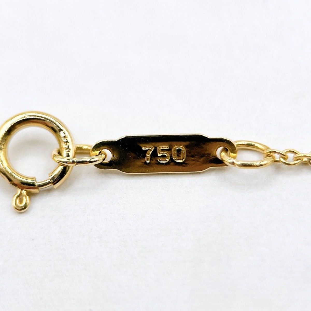 Tiffany & Co Ribbon Yellow Gold Necklace 41 cm — view 3