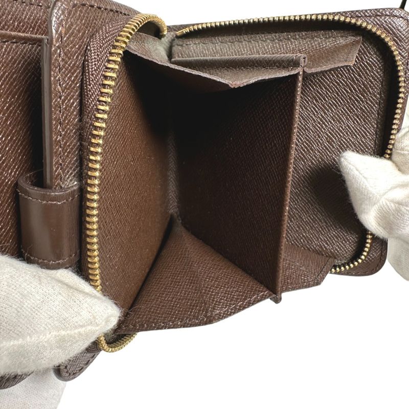 Louis Vuitton N61668 Damier Wallet With Zipped Pocket For Cards Compact Zipped