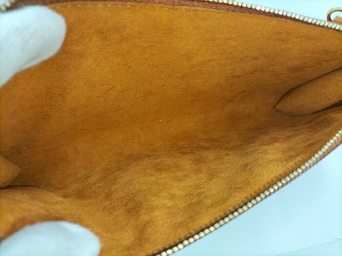 Louis Vuitton Pochette Accessoire Handbag Epi Leather Jibang Gold M52948