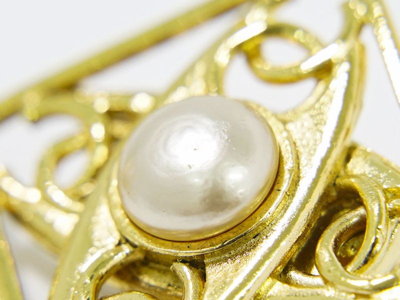 Authentic Chanel Coco Mark Faux Pearl Earrings GP Gold Plated White Coco Mark