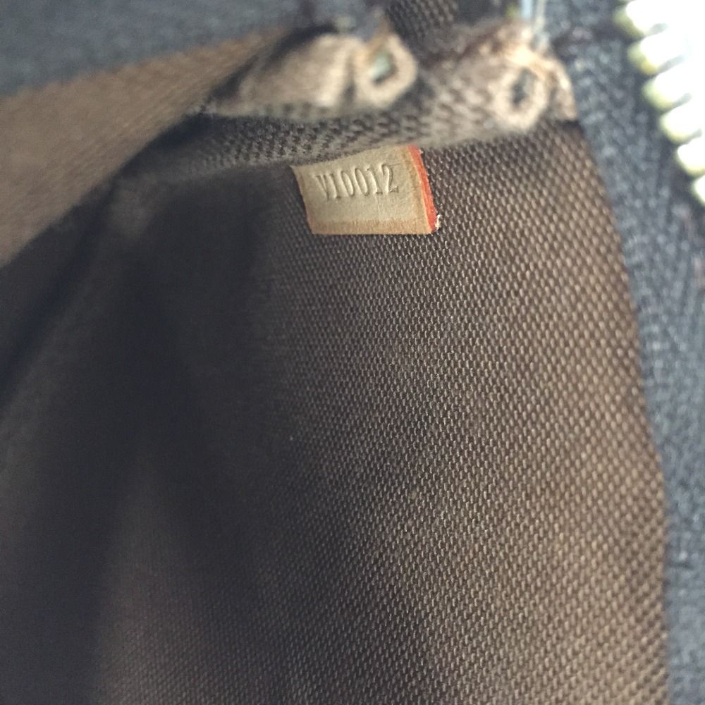 Louis Vuitton Pouch Monogram Accessoire
