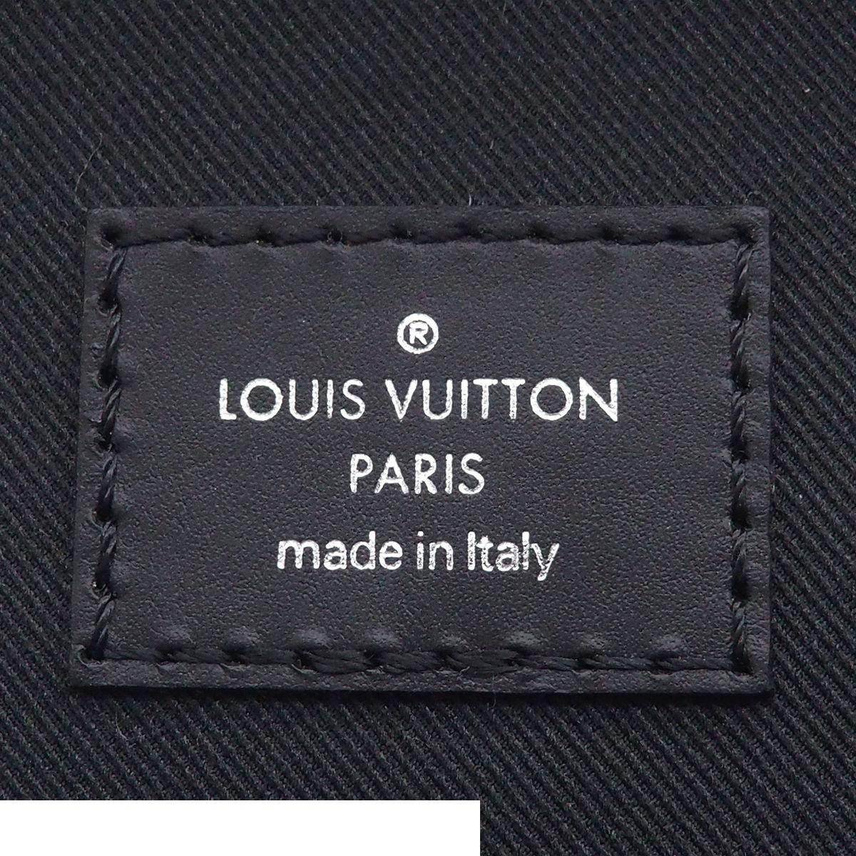 Louis Vuitton Bum Bag LV Circle Noir Black Epi Leather Waist Pouch — view 6