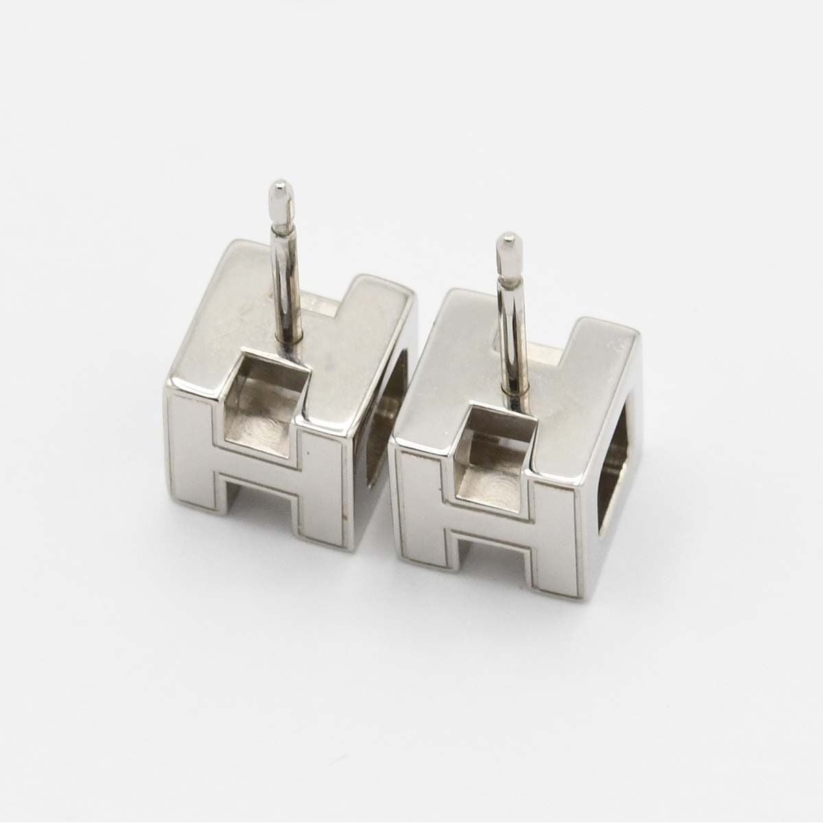 Hermes Earrings Cage de Ash Cube Logo Silver Color Pink X Accessories — view 2