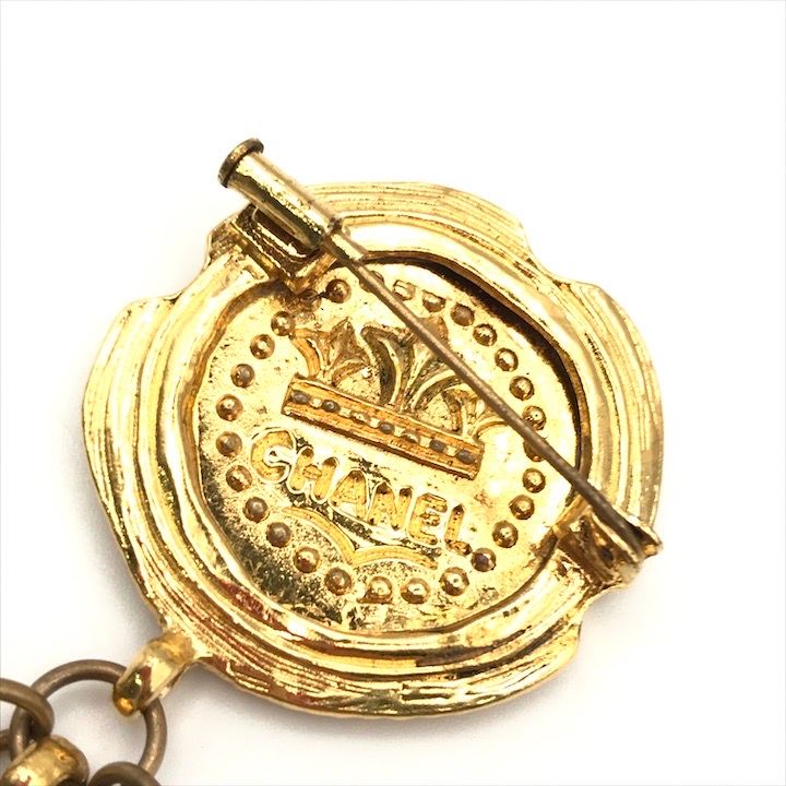Chanel CC Logo Coin Motif Brooch Gold