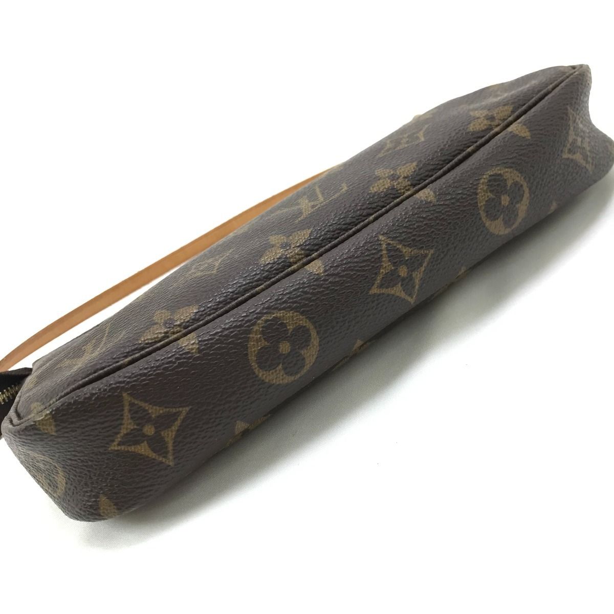 Louis Vuitton Accessory Pouch Monogram