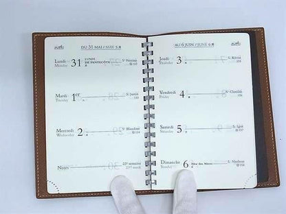 Hermes Agenda GM Courchevel Silver Hardware Notebook Schedule Book