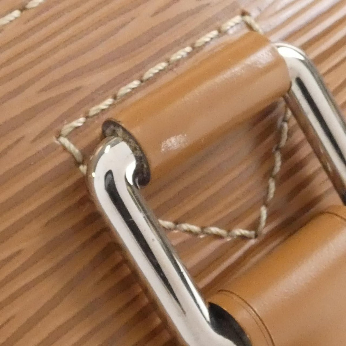 Louis Vuitton Epi Pont Neuf Bag — view 5