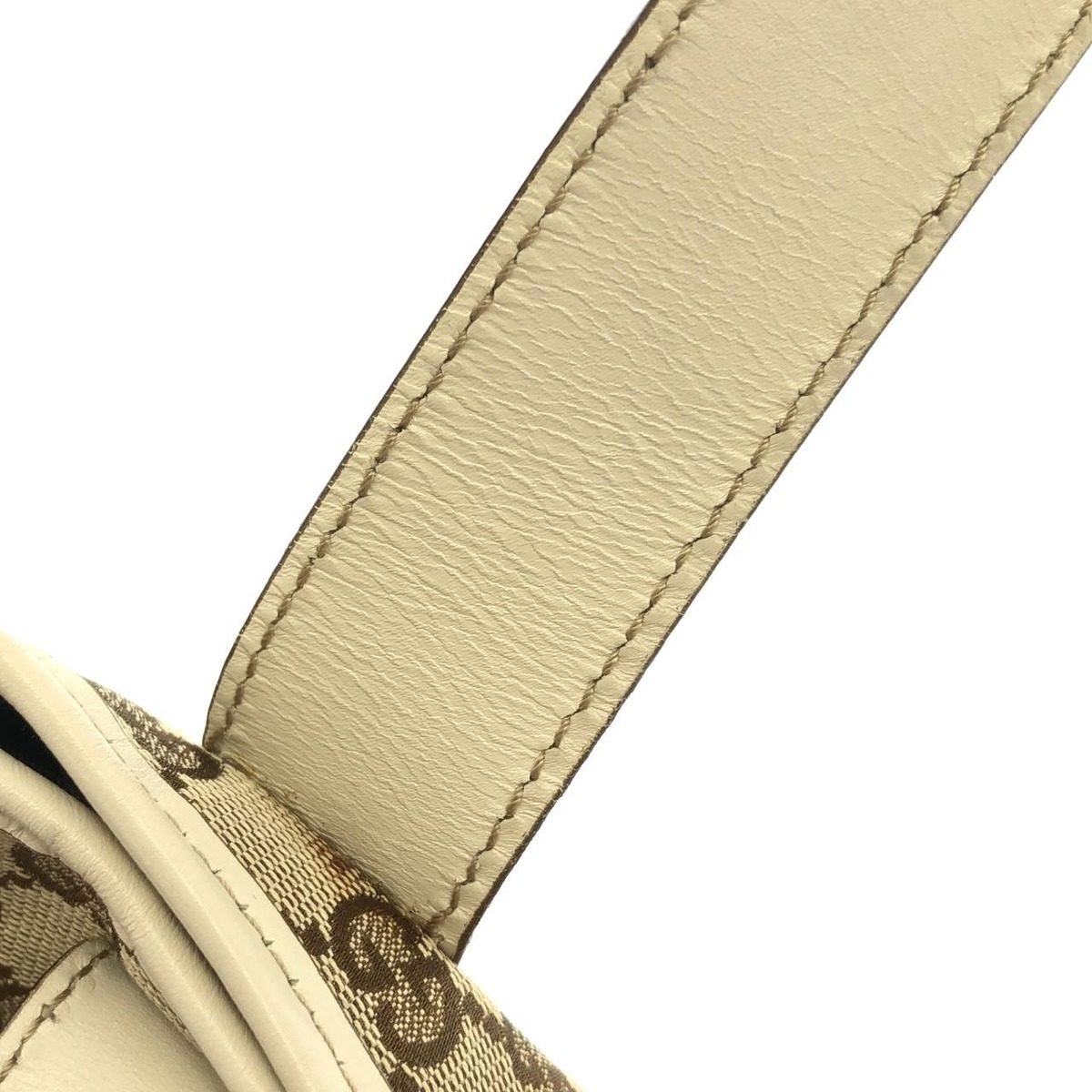 Gucci Vintage Bag Handbag Silver — view 7