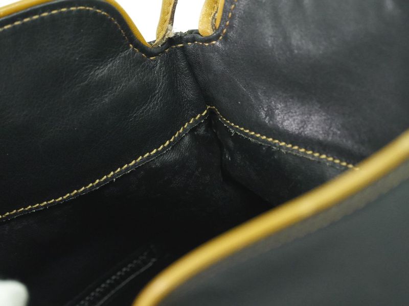 Authentic Celine Leather Shoulder Bag Pochette Black Bag Pre-owned [follow-up