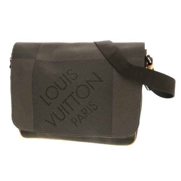 Louis Vuitton Damier Geant Petit Messager Shoulder Bag