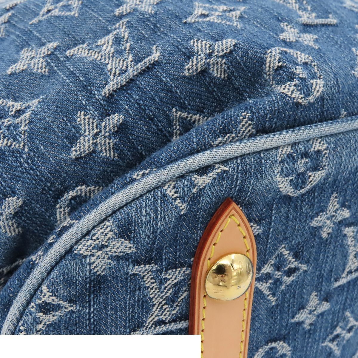 Louis Vuitton XL Tote Bag Blue Monogram Denim — view 7