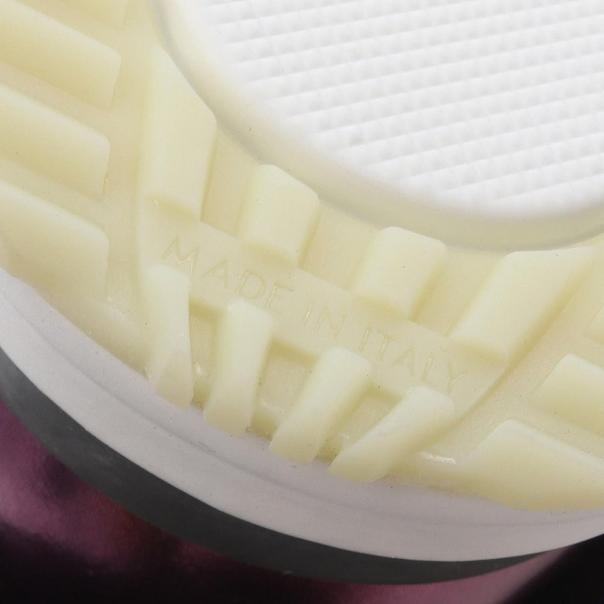 Louis Vuitton Sneakers Run Away Purple White Black — view 7