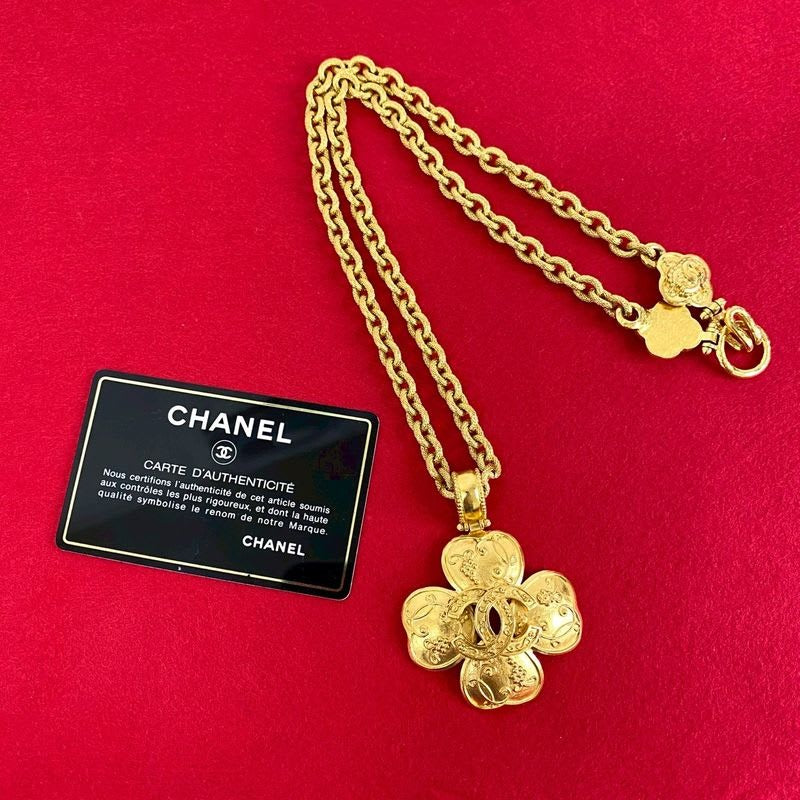 Chanel Vintage Coco Mark Clover Motif Necklace Pendant 96A
