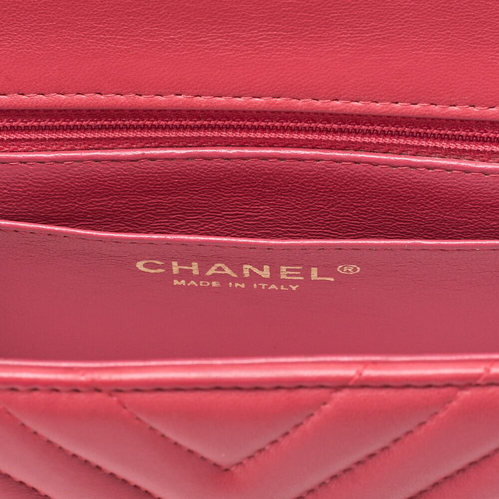 Chanel Chain Shoulder Bag Mini Matelasse 17cm (669in) Lambskin V-stitching Red