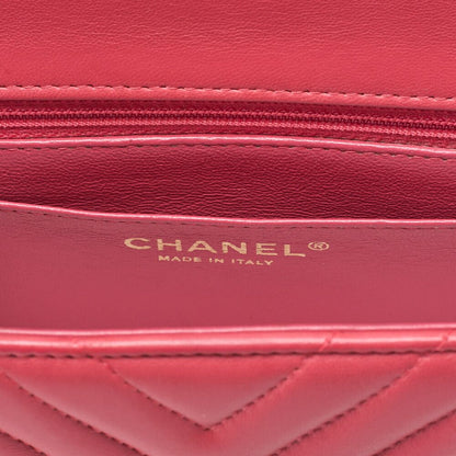 Chanel Chain Shoulder Bag Mini Matelasse 17cm (669in) Lambskin V-stitching Red