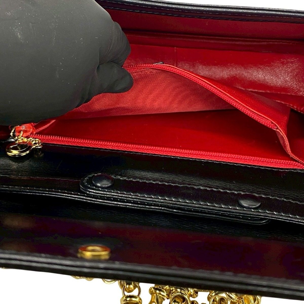 Gucci Vintage Calfskin Leather Chain Shoulder Bag Pochette Black — view 10