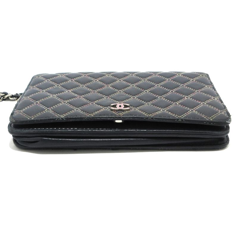 Chanel Wallet Matelasse /double Stitched Dark Navy And Pink Silver Hardware /