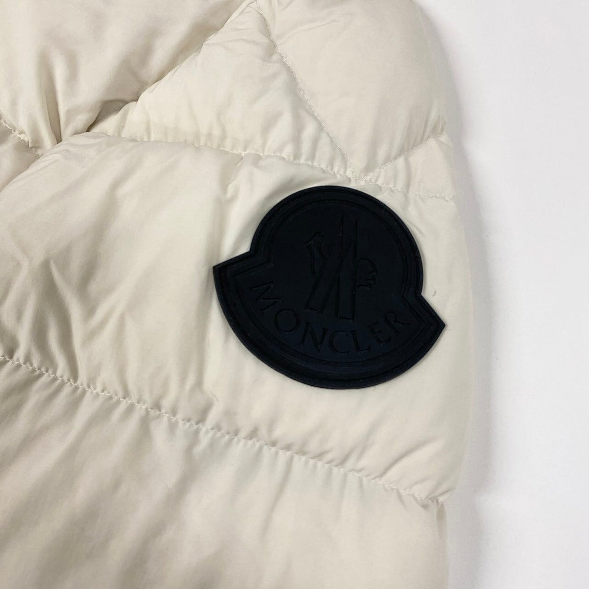 Moncler Dubois Jacket Down Hood Logo 0 White — view 7