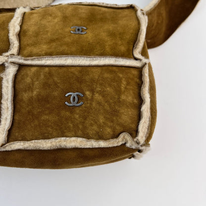Chanel CC Logo Quilted Shoulder Bag Brown Mouton Suede Vintage — view 10