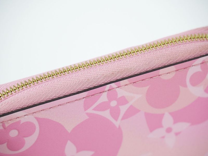 Authentic Louis Vuitton LV Zippy Coin Purse Vernis Leather Coin Case Pink