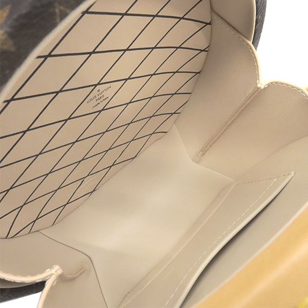 Louis Vuitton 2way Bag Petite Boîte Chapelle Monogram Canvas Monogram Gold