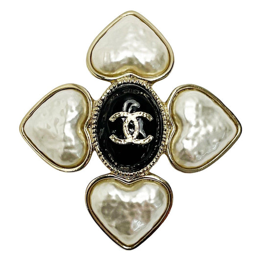 Chanel Heart Brooch Ab7517 Gold X White X Black Coco Mark Fake Pearl Ladies
