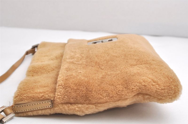 Fendi Vintage Shoulder Crossbody Bag Boa Leather Beige 3600n