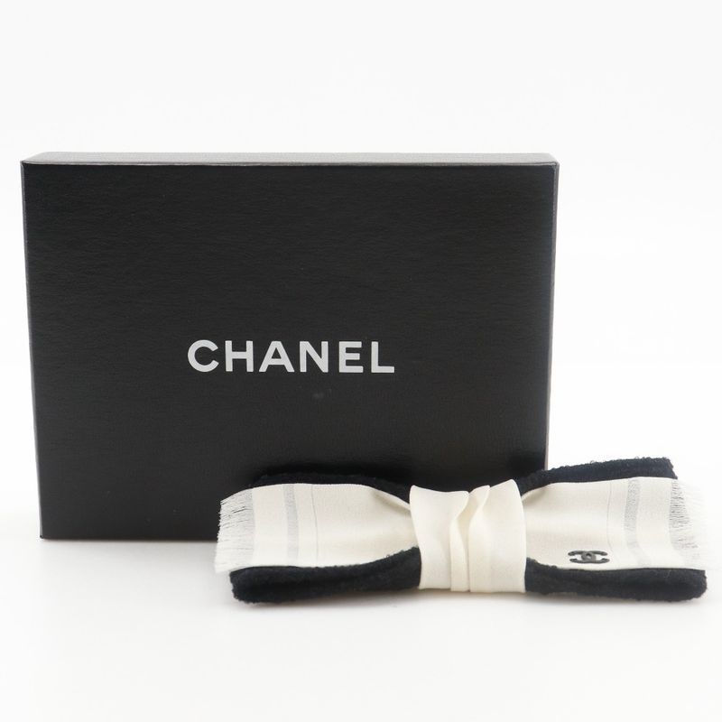 Chanel Ribbon Coco Mark Tweed Black/white Ladies 15g Brooch