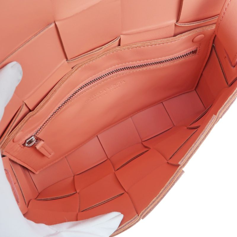 Bottega Veneta Cassette Shoulder Bag Maxi Intrecciato Pink 578004