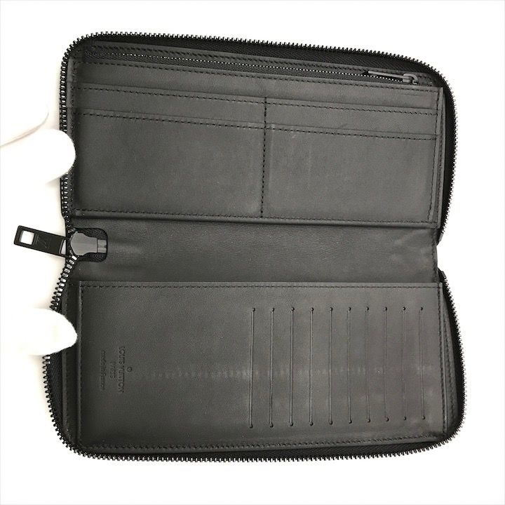 Louis Vuitton Taurillon Leather Zippy Wallet Vertical Black