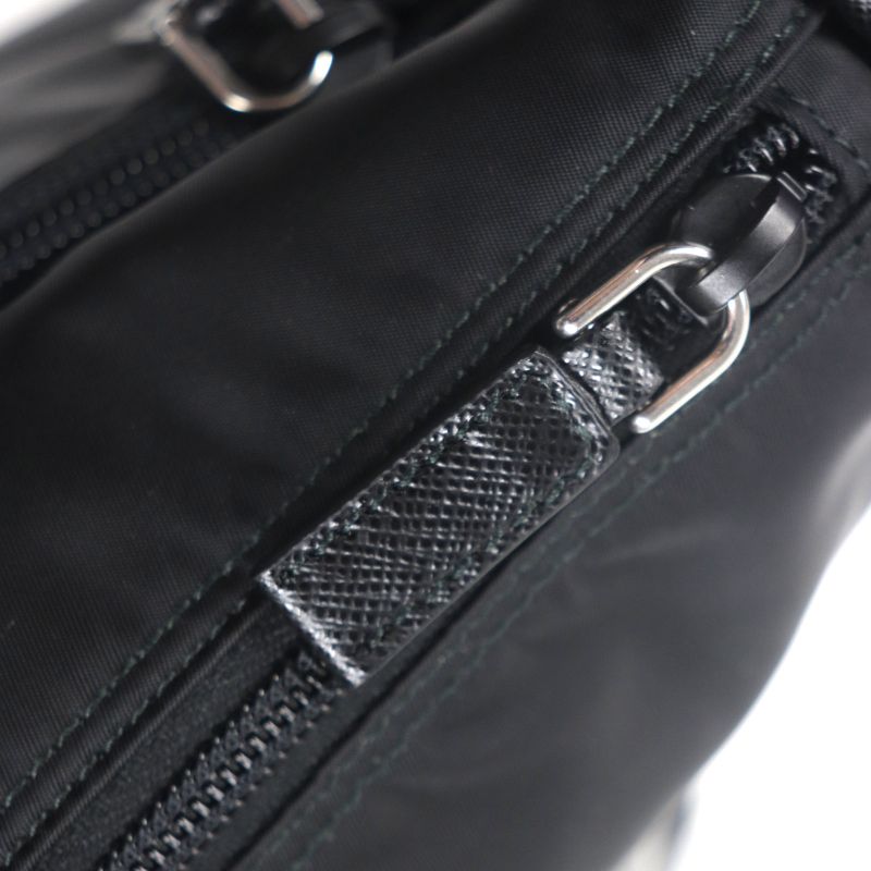 Prada 1bc421 Saffiano Leather Re-nylon Nylon Triangle Logo Triangle Plate