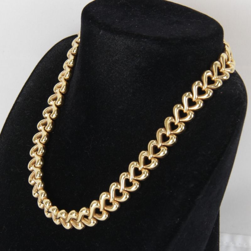 18K Van Cleef & Arpels Heart Link Choker Necklace With Certificate Of