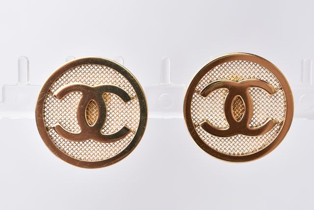 Chanel Earrings Chanel Circle Motif Logo CC Gold 230911