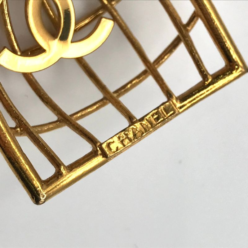 Chanel CC Logo Birdcage Vintage Swing Earrings 2 9 Gold