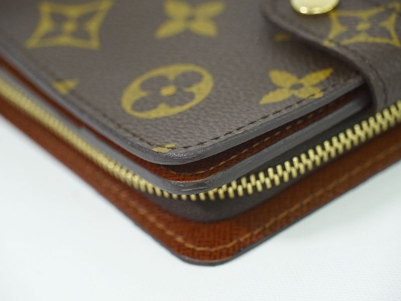 Authentic Louis Vuitton LV Compact Zip Monogram Fold Wallet Brown M61667