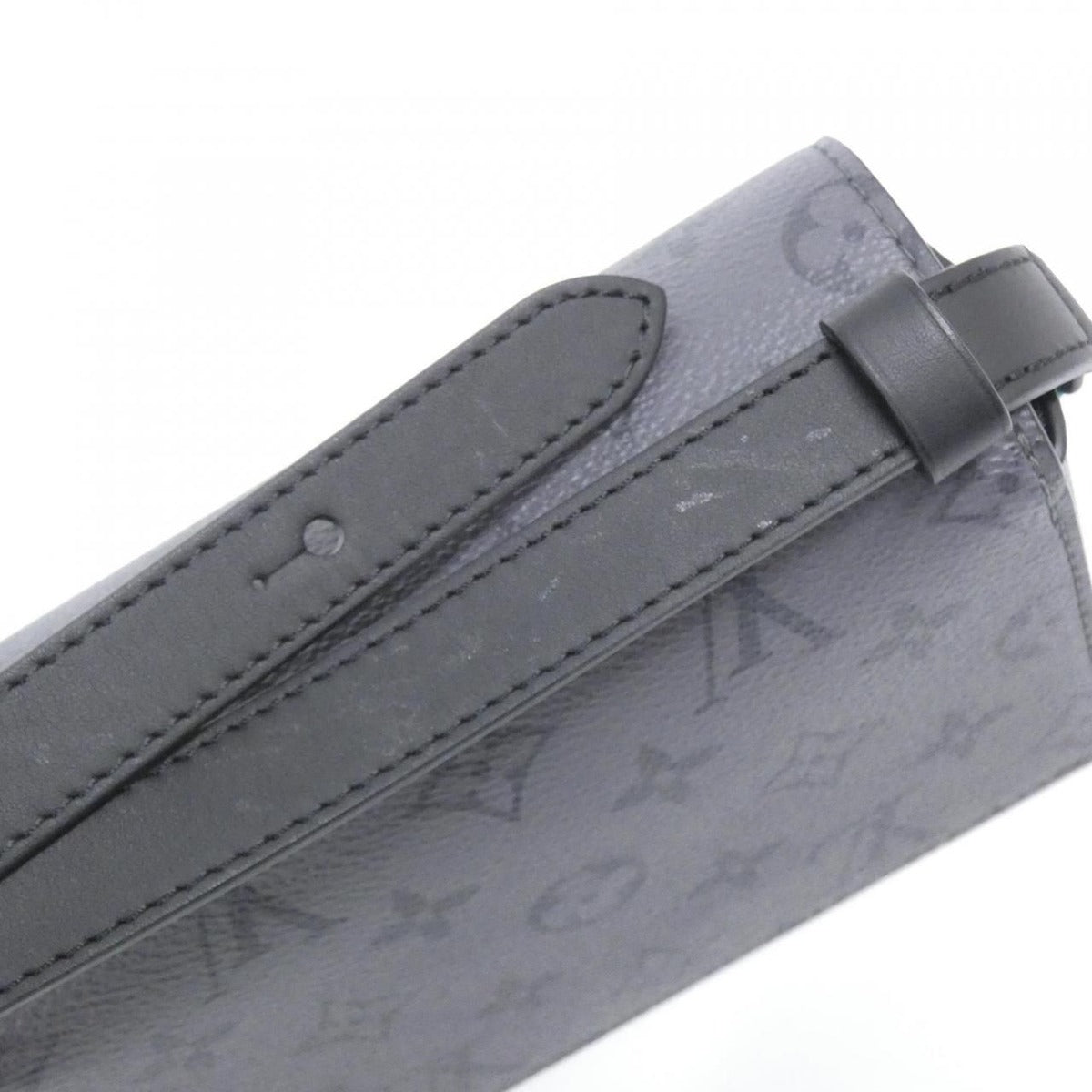 Louis Vuitton Monogram Eclipse Reverse Steamer Wearable Wallet — view 5