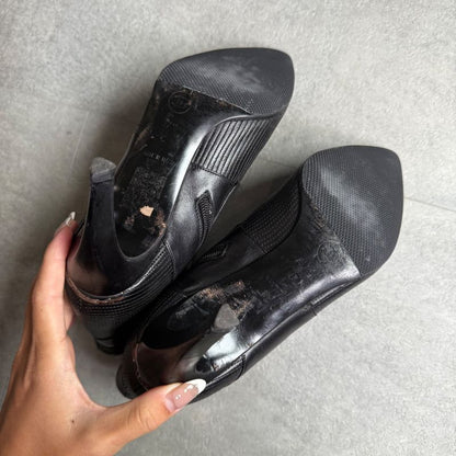 Chanel Pointed Toe Coco Mark Button Leather Zip Boots 37 1 2c 24.5cm (9.65in)