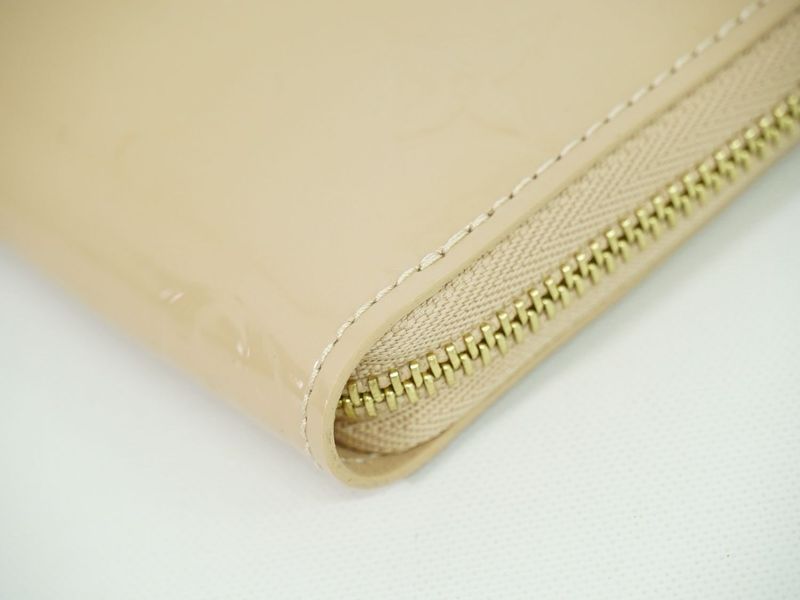 Authentic Louis Vuitton LV Zippy Coin Purse Vernis Leather Coin Case Rose