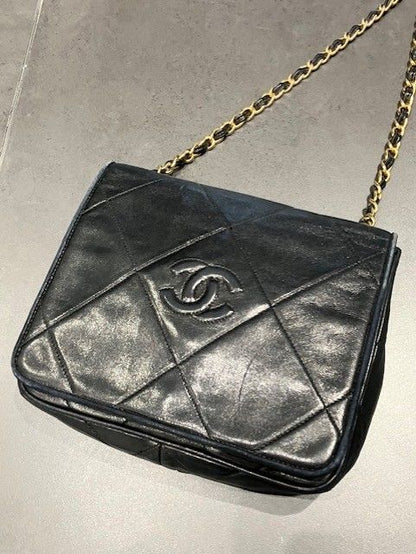 Chanel 0893487 1989's Lambskin Matelasse Chain Shoulder Bag Women Black