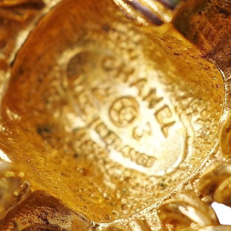 Vintage Chanel 1988 Earring Casteller