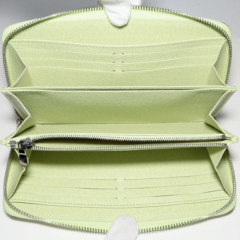 Louis Vuitton Round Zipper Long Wallet With Coin Purse Epi Vert Noto Zippy