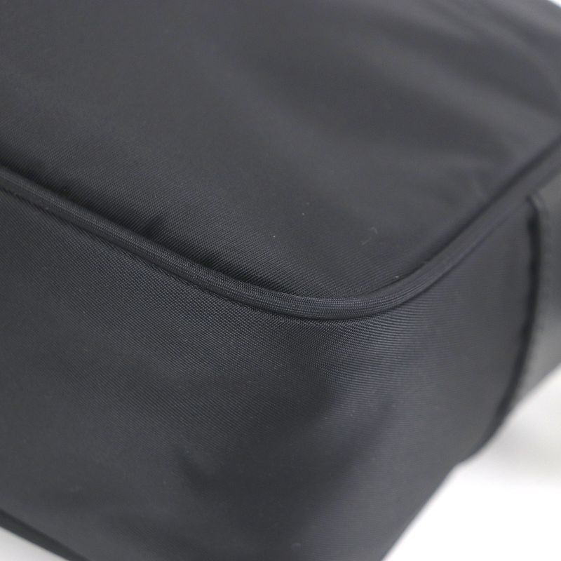 Prada 1bc167 Re-nylon Triangle Logo Triangle Plate Shoulder Bag With Pouch