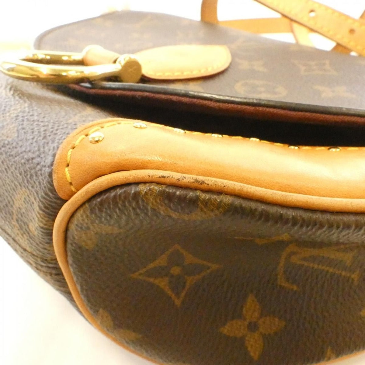 Louis Vuitton Monogram Saint Cloud Shoulder Bag — view 3