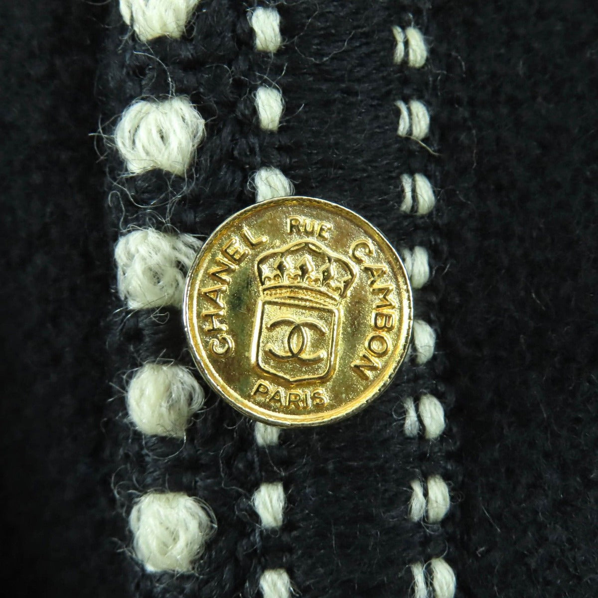 Chanel Vintage Lining Silk Coco Button Gold Wool Cropped — view 11
