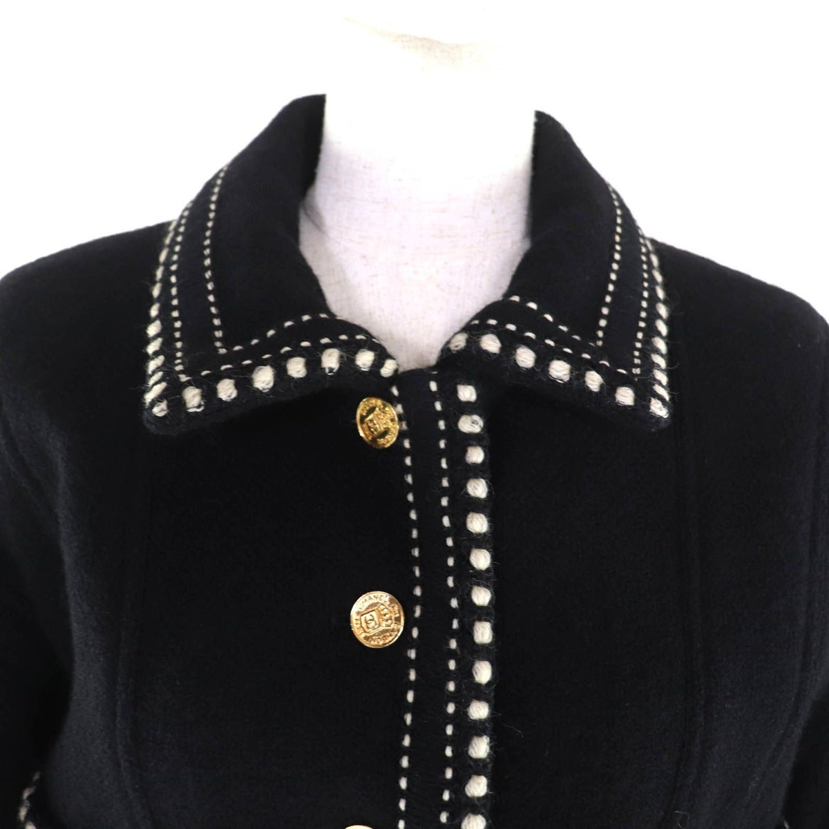Chanel Vintage Lining Silk Coco Button Gold Wool Cropped — view 4