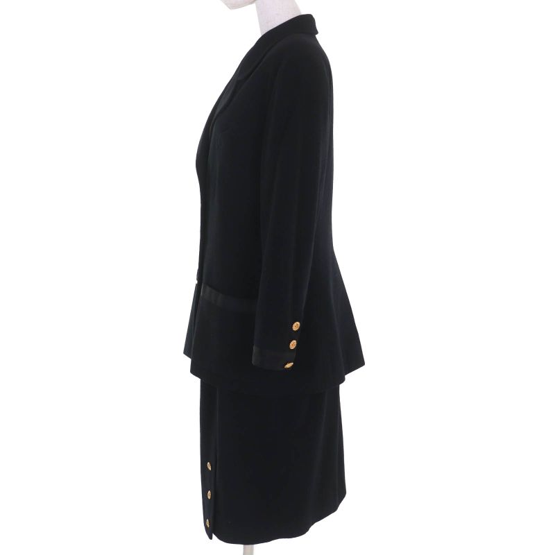 CHANEL Boutique CHANEL Boutique Vintage Wool With Full Logo Lining And Coco